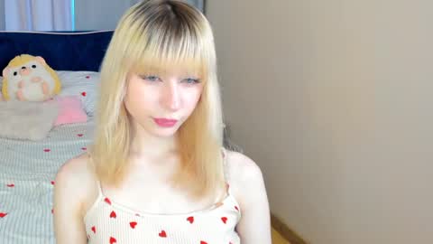 Snapshot of miakimiko chatting on May 2026 02:28:02 AM miakimiko online show from May 2026 02:28:02 AM