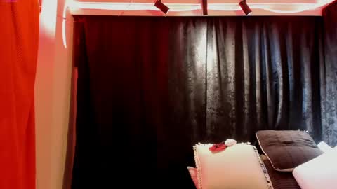 Mia online show from June 2026 12:01:02 AM