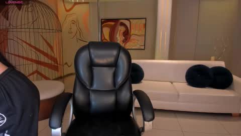 Call me Mia  online show from January 2026 07:16:01 PM