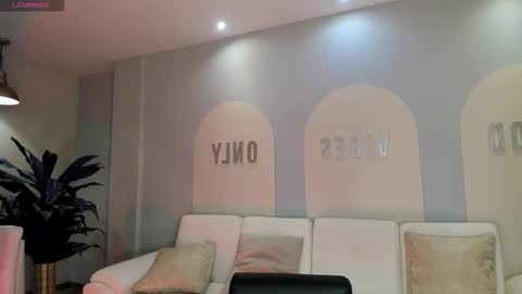 Call me Mia  online show from January 2026 07:28:02 PM