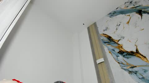 mialuxxi online show from April 2026 07:44:02 AM