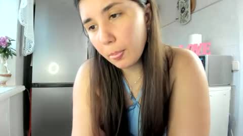Snapshot of miamarrone chatting on June 2026 05:22:01 PM MiaMarrone online show from June 2026 05:22:01 PM