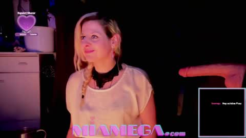 Mia online show from April 2026 11:48:01 PM