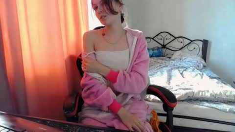 Snapshot of miameowkiss chatting on March 2026 10:42:02 AM Mia online show from March 2026 10:42:02 AM