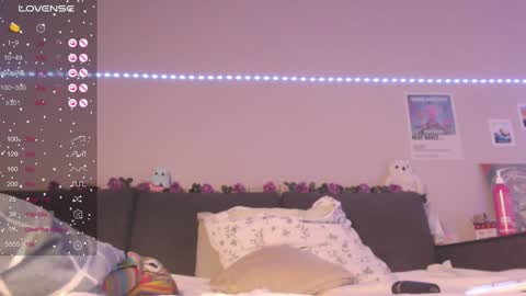 Snapshot of miamiameow chatting on December 2024 10:05:02 AM Mia online show from December 2024 10:05:02 AM