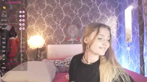 Mia online show from January 2026 08:29:01 PM