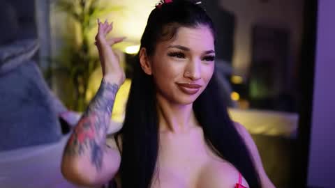 Snapshot of miamicoffee chatting on December 2025 07:01:02 PM Miami online show from December 2025 07:01:02 PM