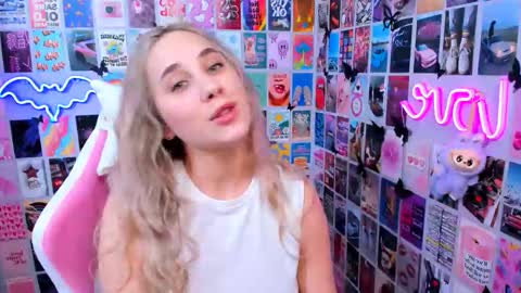 miamilas online show from December 2025 02:11:01 PM