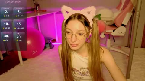 MiaMoon online show from June 2026 05:56:02 PM