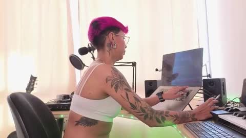 Snapshot of miamorgann chatting on December 2025 02:00:02 PM Mia Morgann online show from December 2025 02:00:02 PM