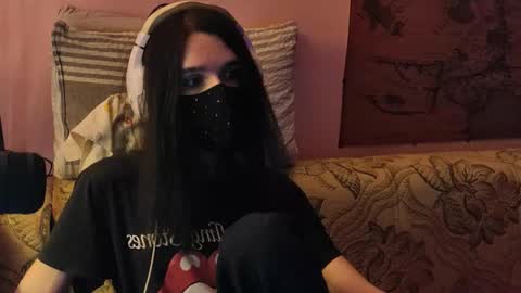 Kristien online show from December 2025 07:53:02 PM