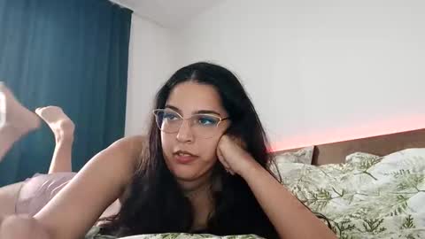 miareys online show from October 2025 07:30:01 AM