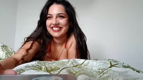 miareys online show from October 2025 08:02:02 AM