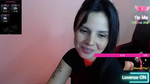 miarobinn_ online show from November 2025 02:06:01 PM