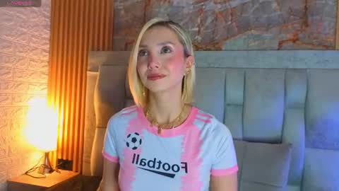 Snapshot of miaroldan chatting on July 2026 12:22:01 PM miaroldan online show from July 2026 12:22:01 PM