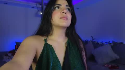 Snapshot of miasavagex18 chatting on December 2024 03:36:02 AM MiaHancock online show from December 2024 03:36:02 AM