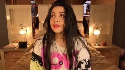 MiaHancock online show from November 2025 11:37:02 PM