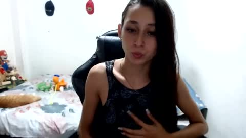 Snapshot of miasweet333 chatting on July 2026 01:36:02 AM mia online show from July 2026 01:36:02 AM