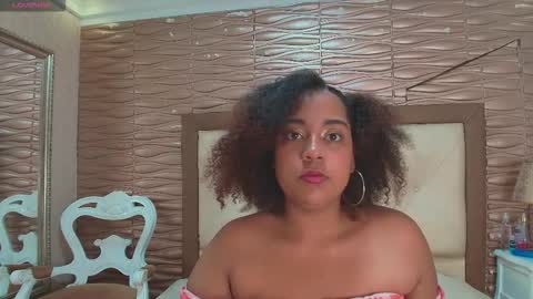 Mia Tayler online show from December 2025 01:37:02 PM