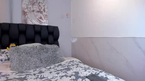 miavelvet1 online show from November 2025 03:07:01 AM