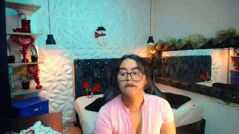 Snapshot of miavelvet_dl chatting on December 2025 12:36:02 PM mia online show from December 2025 12:36:02 PM