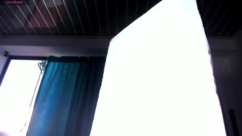 Mia Villalobos online show from April 2026 10:45:01 PM