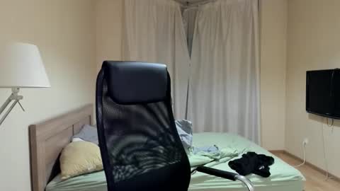 Michael Birkin online show from October 2025 03:50:02 AM