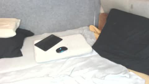 Michael online show from November 2025 05:54:01 AM