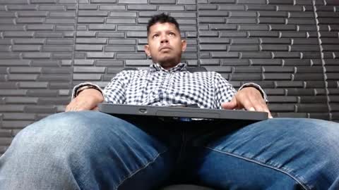 Michael Daviss online show from January 2025 01:09:01 PM