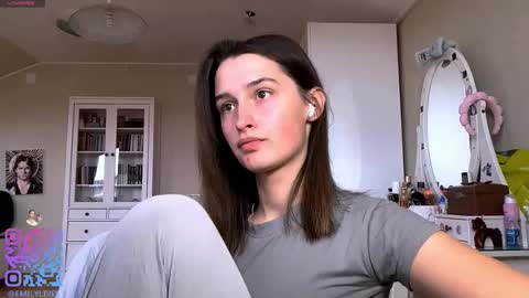 Emily online show from February 2026 02:04:02 PM