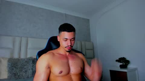 Michael online show from December 2025 07:06:02 AM