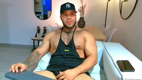 Michael Salens independent model online show from September 2025 11:05:02 PM