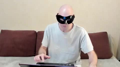 Snapshot of michael_thom2 chatting on February 2026 03:09:02 PM Dark side online show from February 2026 03:09:02 PM