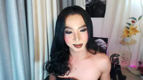 michaelagoddess online show from May 2026 04:37:02 PM