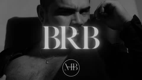 Snapshot of michaelbear_ chatting on February 2026 02:03:01 PM Michael online show from February 2026 02:03:01 PM