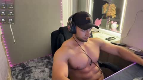 Snapshot of michaelbradley_for_u chatting on July 2026 08:34:02 PM michaelbradley_for_u online show from July 2026 08:34:02 PM