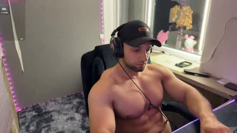 Snapshot of michaelbradley_for_u chatting on July 2026 08:52:02 PM michaelbradley_for_u online show from July 2026 08:52:02 PM