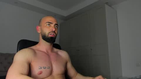 Snapshot of michaelevansx chatting on April 2026 08:44:01 PM MichaelEvansx online show from April 2026 08:44:01 PM