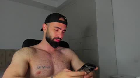 Snapshot of michaelevansx chatting on May 2026 08:14:01 PM MichaelEvansx online show from May 2026 08:14:01 PM