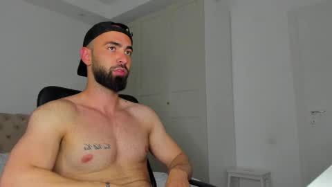 Snapshot of michaelevansx chatting on May 2026 08:49:01 PM MichaelEvansx online show from May 2026 08:49:01 PM