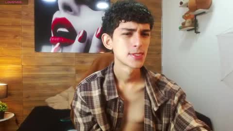 michaelkoiv online show from May 2026 12:01:02 PM
