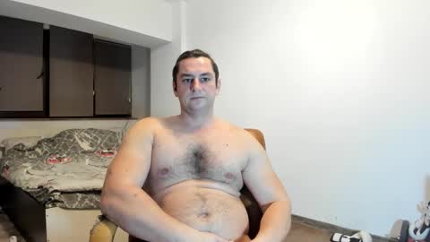 michaelragnar90 online show from January 2026 07:28:02 PM