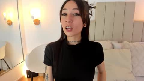 Michael Walkerr online show from December 2025 07:23:02 PM