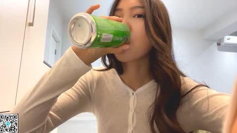 Snapshot of michalkandoll chatting on October 2025 06:10:02 PM Aidaxo online show from October 2025 06:10:02 PM