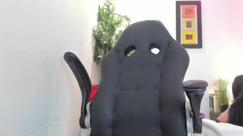 Snapshot of michel_lopez18 chatting on December 2025 10:57:01 AM michel_lopez18 online show from December 2025 10:57:01 AM