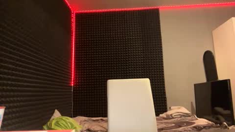 michelemagnetico online show from September 2025 08:52:02 PM