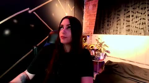 Snapshot of michell_h chatting on June 2026 05:12:01 AM Nani online show from June 2026 05:12:01 AM