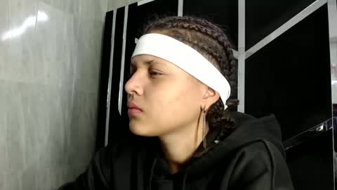 michell_rs online show from January 2025 02:26:01 AM