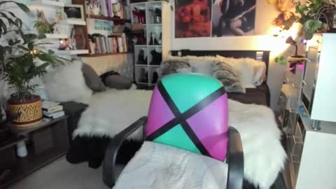 michelle apihel online show from January 2025 12:28:01 AM