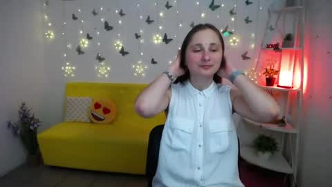 Snapshot of michellee11 chatting on May 2026 11:26:02 AM Michel online show from May 2026 11:26:02 AM